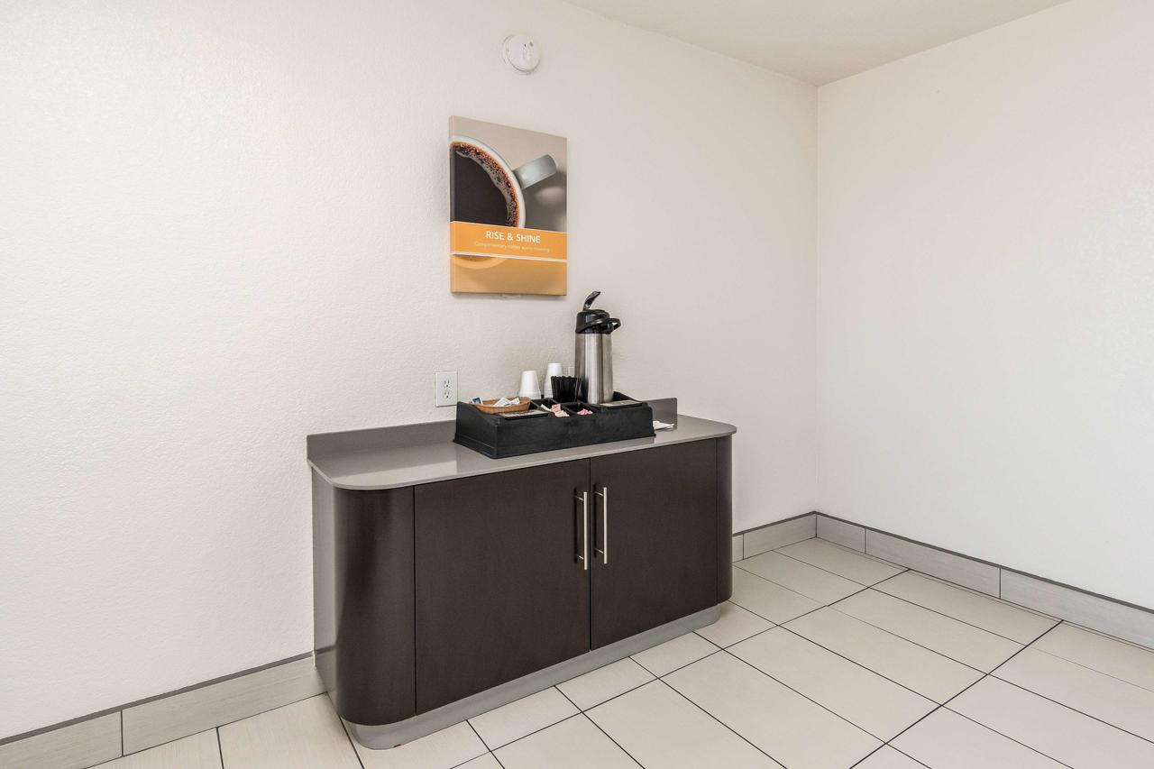 Motel 6 Fort Worth North Haltom City Ngoại thất bức ảnh