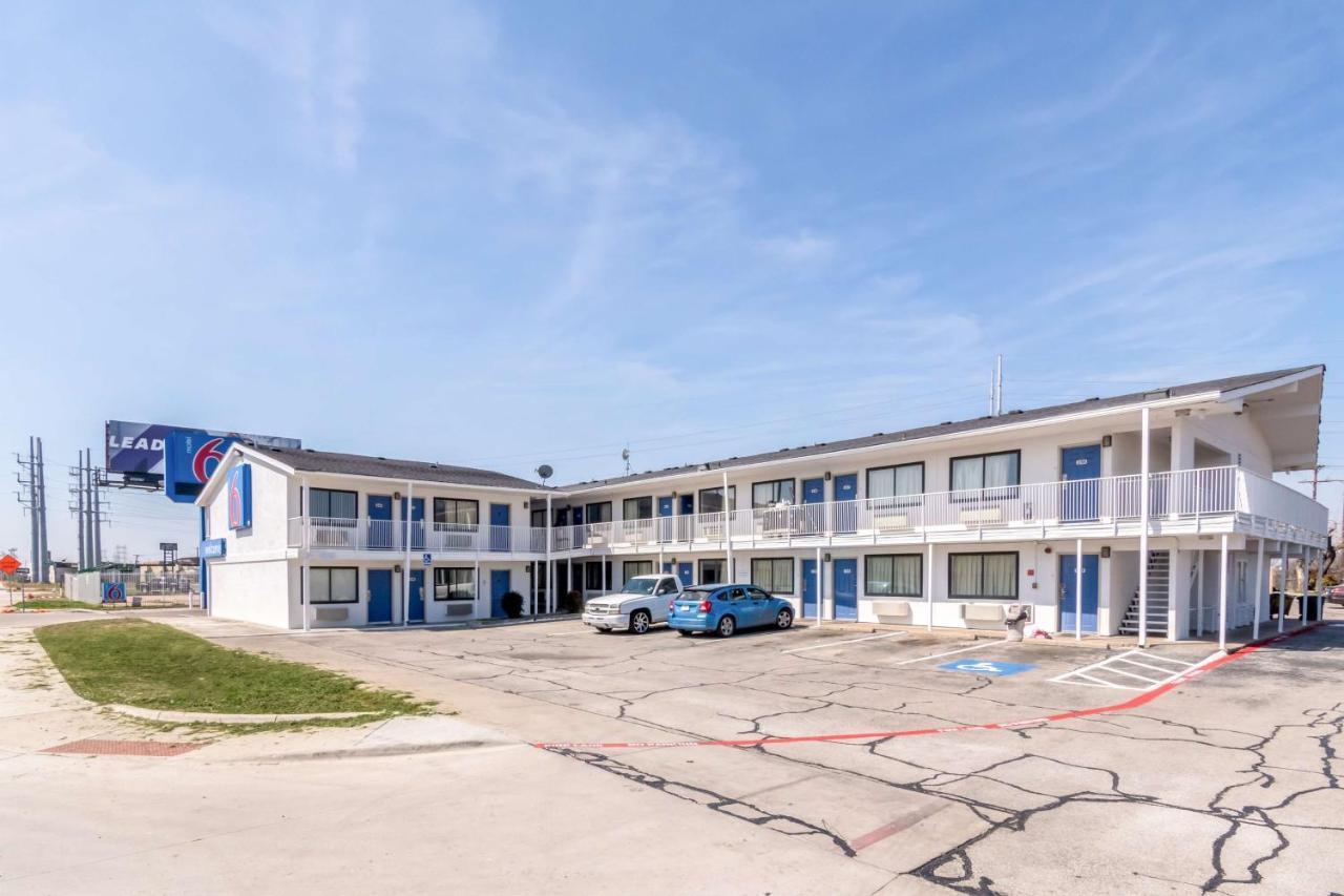 Motel 6 Fort Worth North Haltom City Ngoại thất bức ảnh