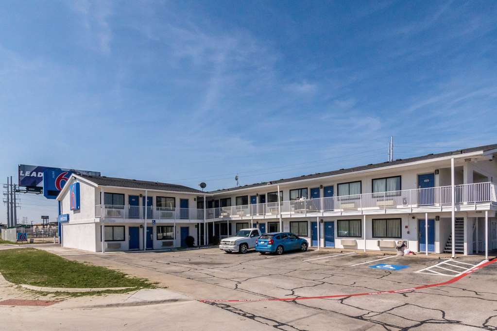 Motel 6 Fort Worth North Haltom City Ngoại thất bức ảnh
