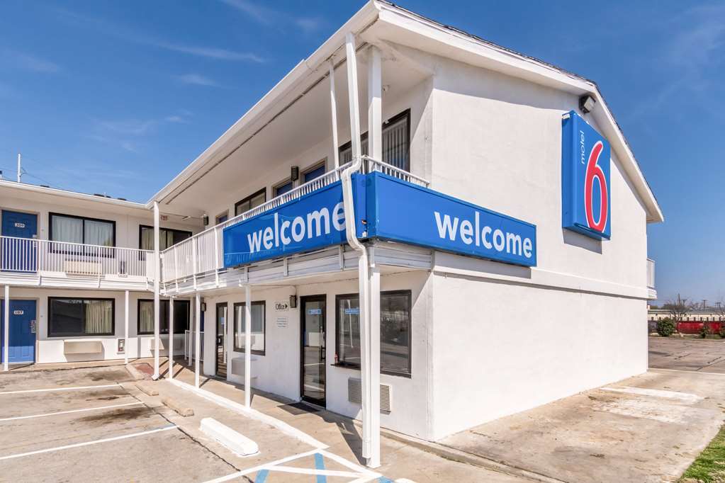 Motel 6 Fort Worth North Haltom City Ngoại thất bức ảnh